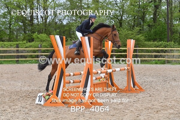 BPP_4064 - CLASS 4 Senior BritiNovice/ 90cm Open