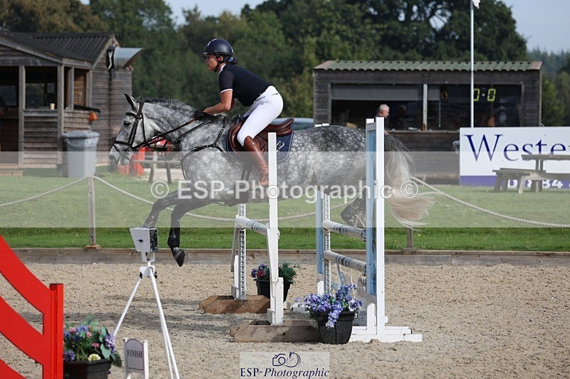 230908-100427-00263 - Cls 6 Snr British Novice & 90cm Open