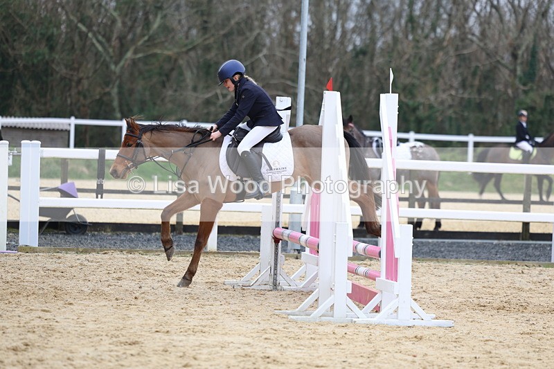 3E7A8011 - Class 10: Junior 60cm