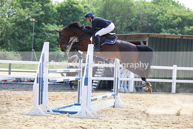 3E7A1171 - Class 13: Senior Newcomers/1.10m open