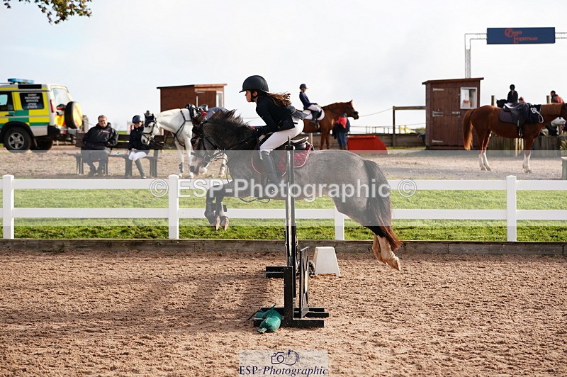 241027A-102152-02075 - SUN Cls 4 Pony British Novice and 80cm