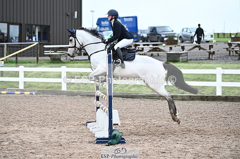 231118A-135542-03200 - Cls 9 Foxhunter & 1.10m Open