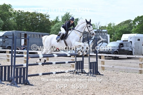 BPP_8590 - CLASS 15 SUN Senior Newcomers/ 1.10m Open