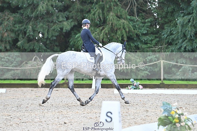 231019-125801-03240 - 120-VAN.KAUNITZ-Sara.Squires-DR