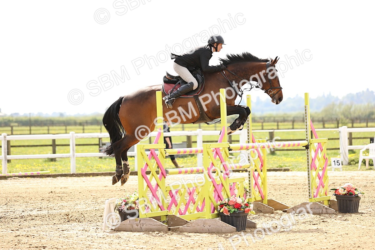  - Class 13 - Senior Foxhunter - 1.20m