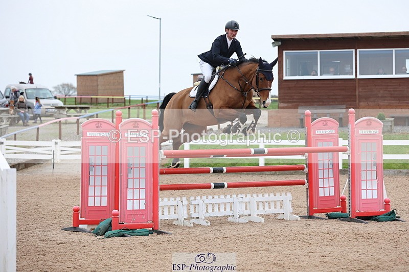 241101A-132712-02088 - FRI Cls 6 Foxhunter and 1.20m Open