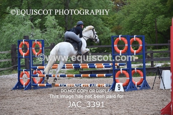 JAC_3391 - CLASS 4 Senior BritiNovice/ 90cm Open
