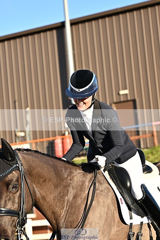 241214-143459-02899 - 139-Holly.Kerslake-Platinum.Cabachon