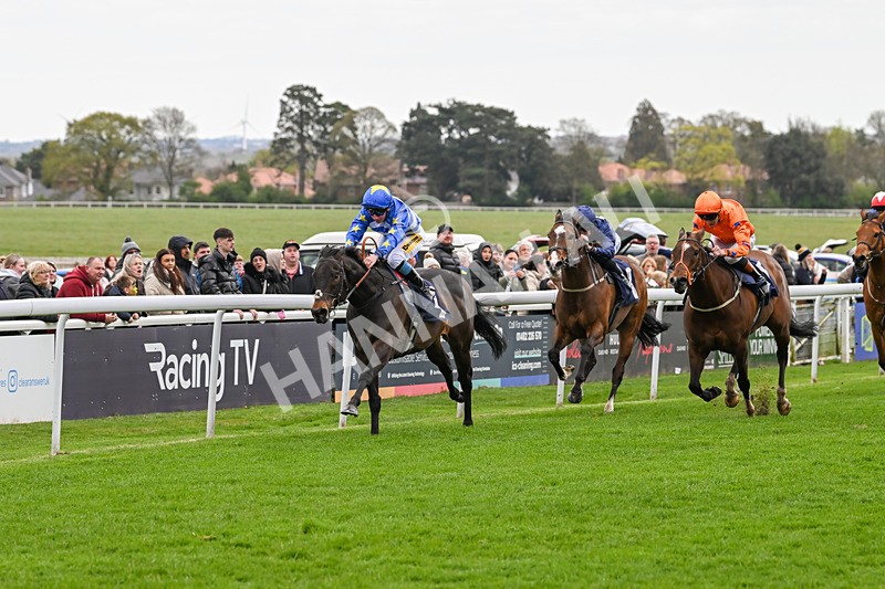 160425-Race 2-Trilby-2537 - Race 2