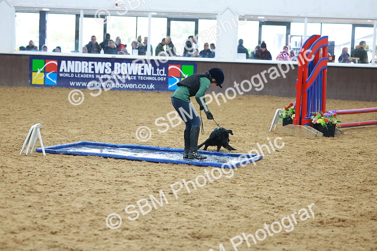 SBM_002414 - Class 3 - Horse & Hound (60cm)