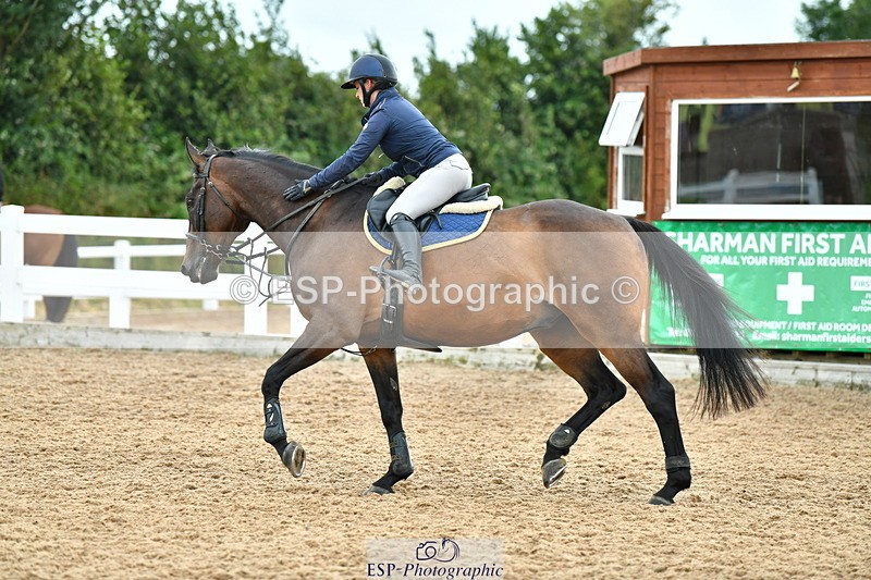 230730A-143608-10389 - Cls 35 1.05m Amateur Quali