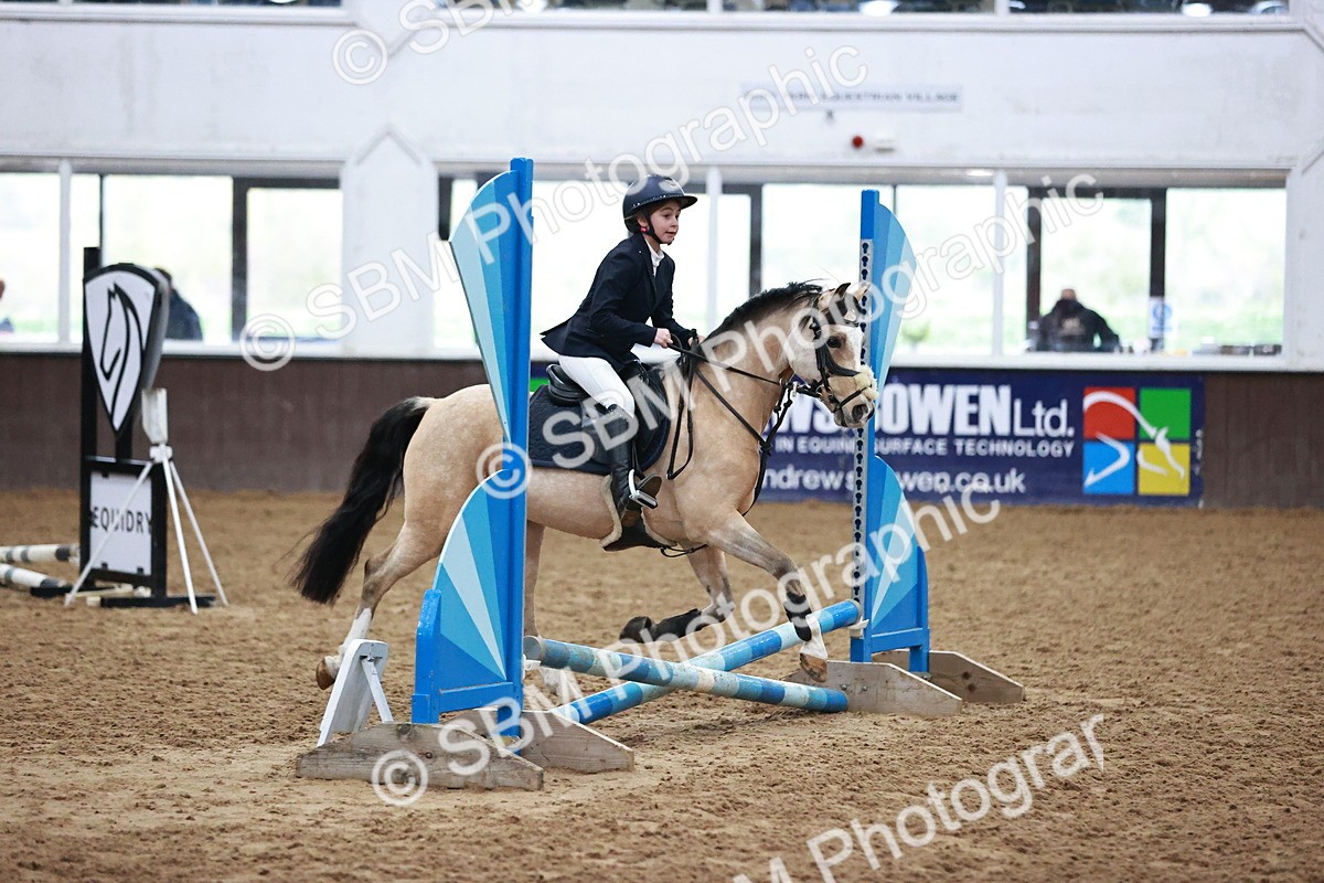 SBM_000138 - Class 1 - Cross Pole Jumping 30cm 40cm