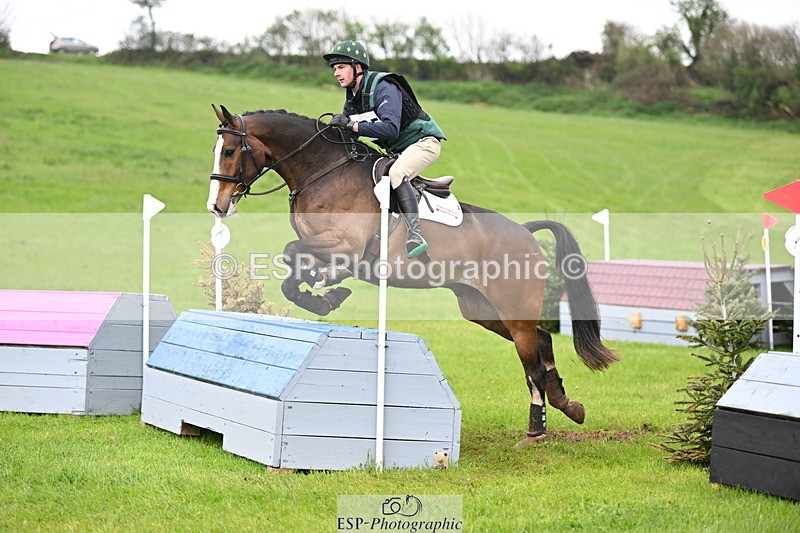 250419-105106-08681 - 425-Ollie.Martin-MIH.POP.SOCKS