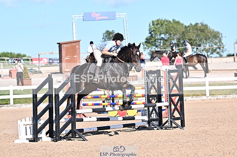 250708A-175102-00366 - 80cm Classes