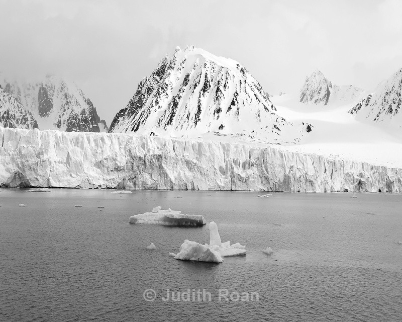 Svalbard Glacier Front - Svalbard, Norway 2023