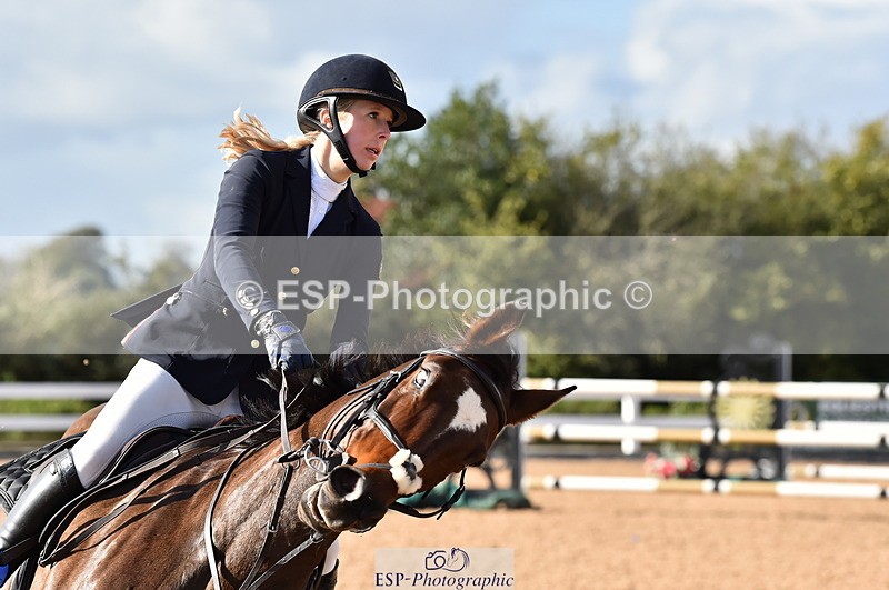 231014A-143830-05314 - Cls 15 1.05m Amateur Q 2nd R