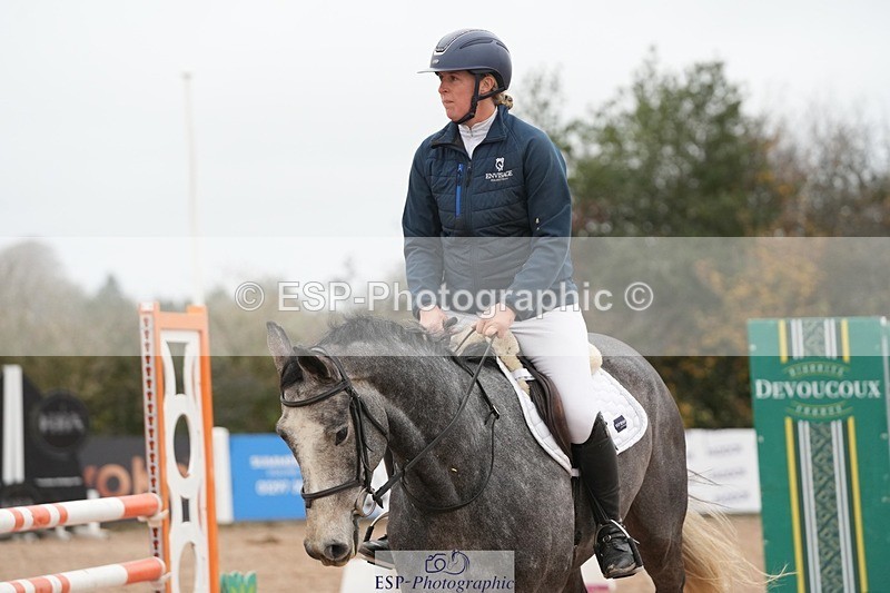 251109-104842-03472 - Cls 19 Snr 1.05m Open