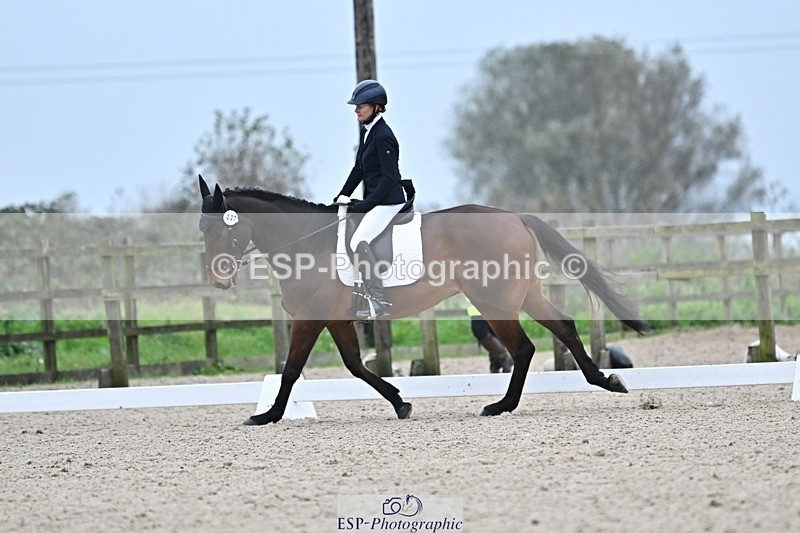 241103-151431-02768 - Novice 1 - 14.44 to 16.08