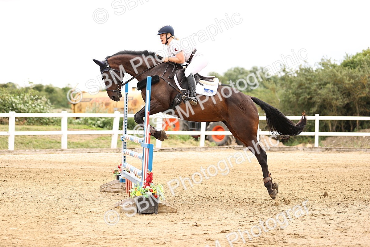 SBM_003075 - Class 21 - Senior Newcomers - 1.10m