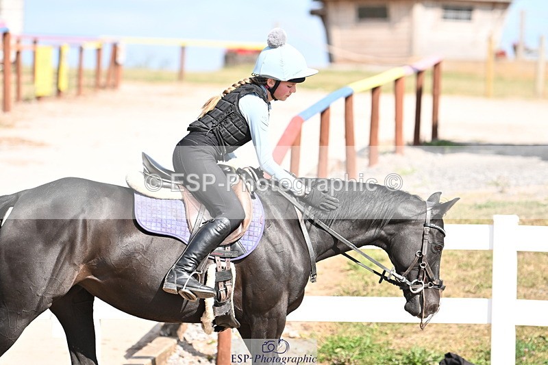 250821B-160354-00647 - Group B - Danielle