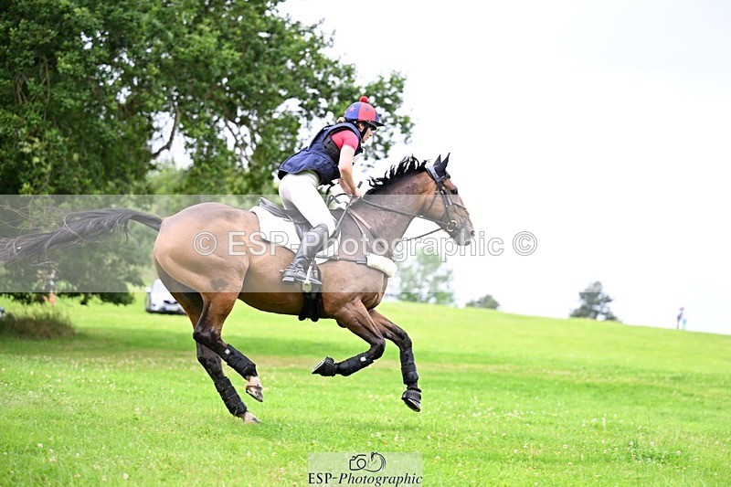 240803-103832-01073 - 102-Lucy_Henretty-Lee-AMANDI_VIVENDI