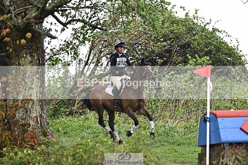 250418-140620-05422 - 212-Lucy.Lloyd-WATERNISH.BRIDLE.LANE