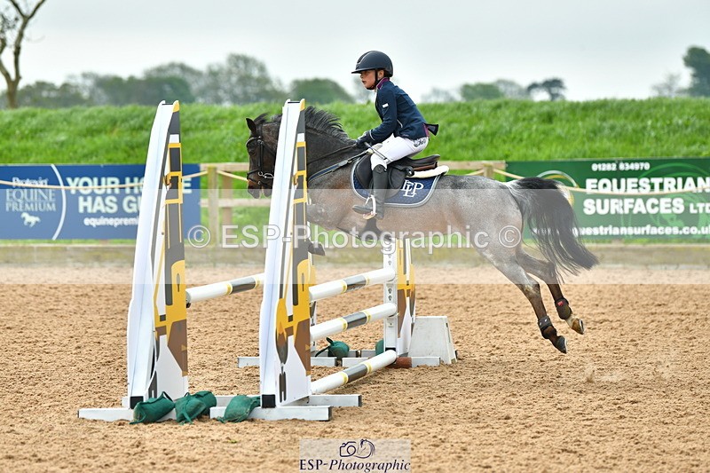 230513A-100529-00272 - Cls 12 Cats & Pipes Champ Quali