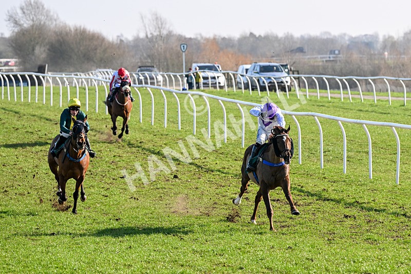 040326-Race 1-Pigeon House-8388 - Race 1