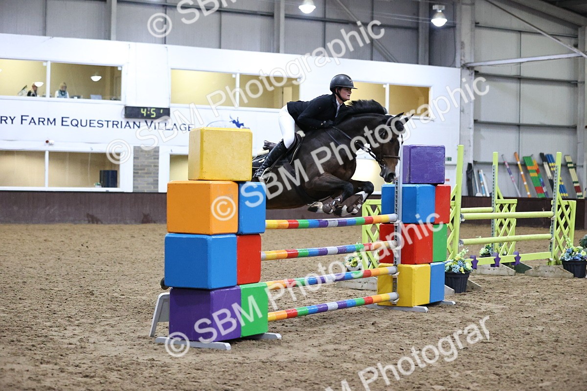 SBM_002019 - Class 4 - Senior Newcomers - 1.10m Open