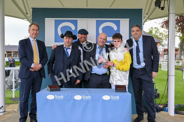 yr11052022r6-40 - Race 6 4.45pm Conundrum HR Consulting Stakes