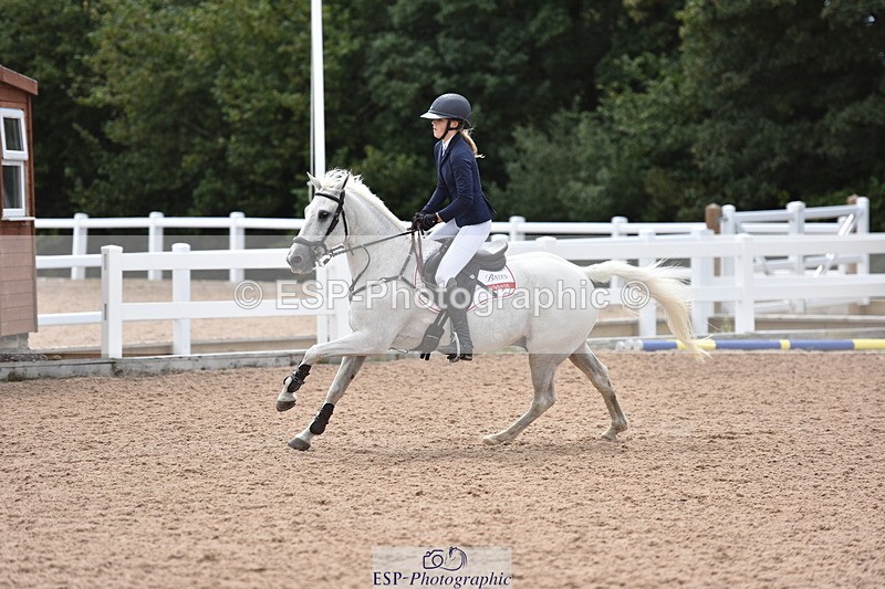 230806A-143024-02527 - Cls 22 Pony Foxhunter & 1.10m Open