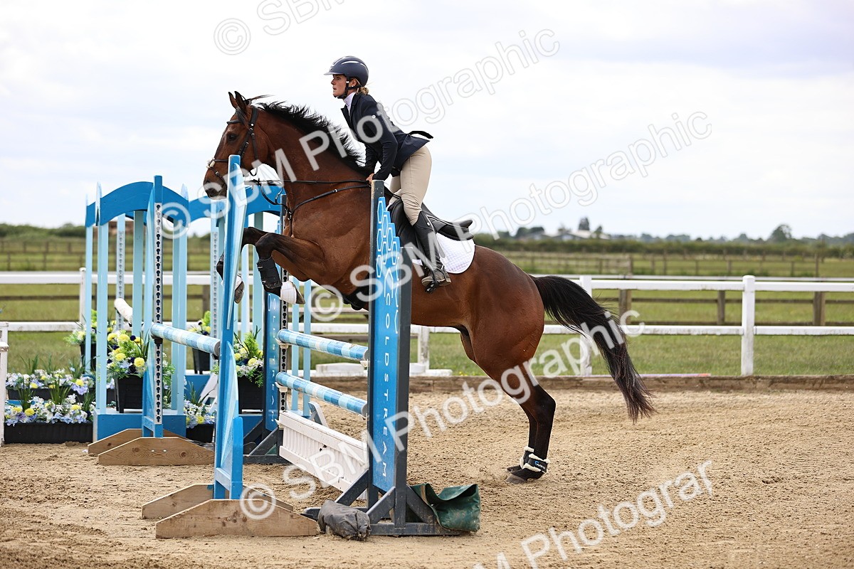 SBM_000316 - Class 4 - 1m showjumping