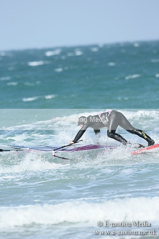 WS 020413-79 - Windsurfing