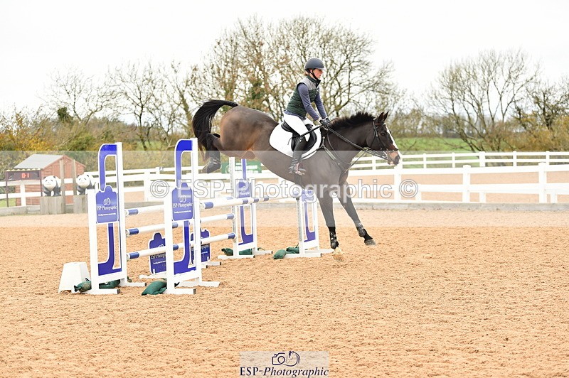 231122A-124334-00333 - Cls 4 Newcomers & 1.10m Open