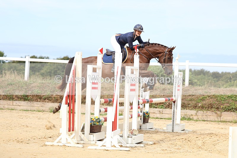 3E7A3302 - Class 4: Senior British Novice/90cm open