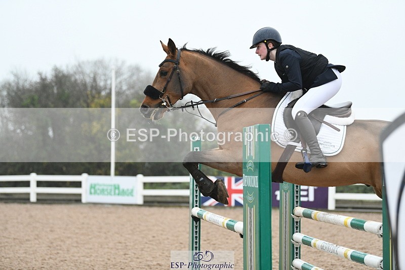 241103A-111647-07737 - SUN Cls 21 Snr Newcomers and 1.10m Open