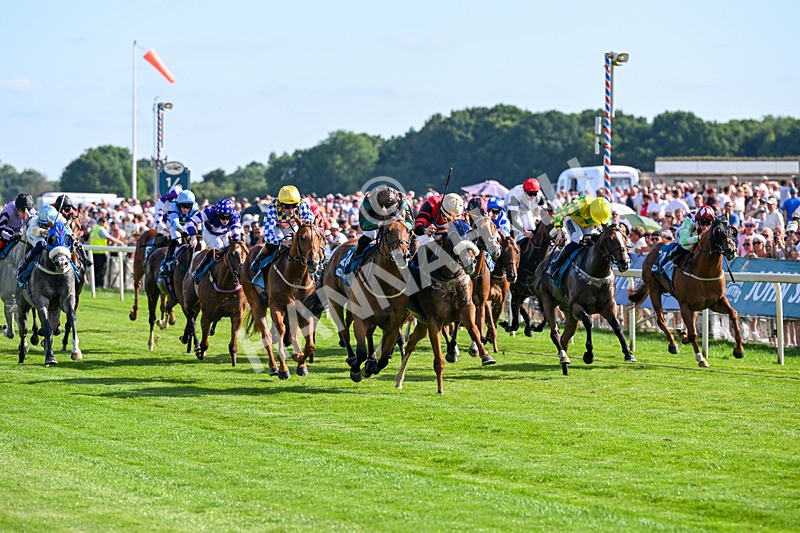 110726-Race 7-Magic Boy-8741 - Race 7 17.30pm John Smith's Sprint Handicap