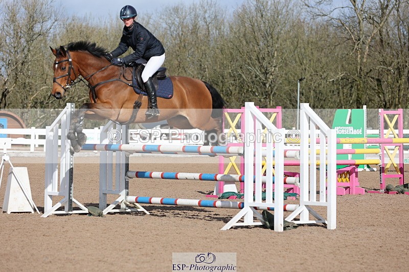 240223A-120031-01040 - Cls 4 Snr 1.05m Open