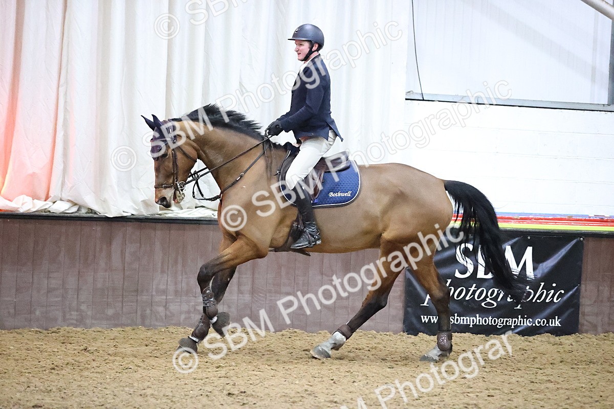 SBM_010191 - Class 25 - Equestrian Senior Foxhunter 1.20m