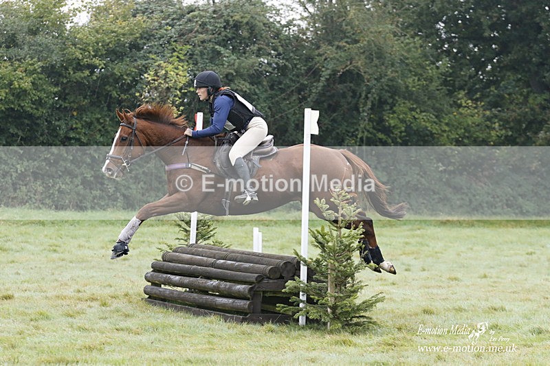 WWHT 171021 0366 - Novice Restricted (0.80m)  17/10/21