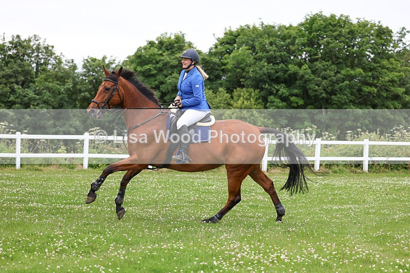 3E7A3646 - Class 6: Hawkins Motors Senior 1.00m Derby