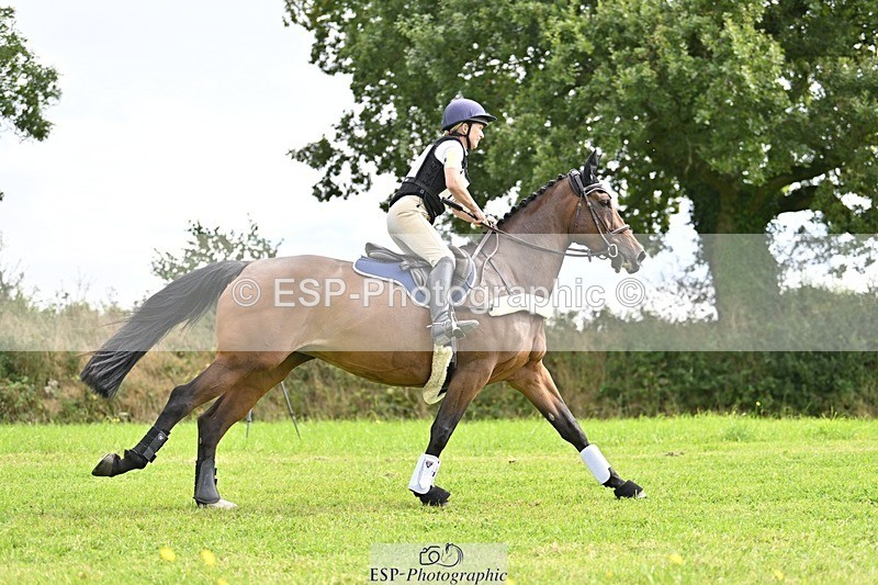 240831A-130228-02470 - 123-Fiona.Jones-ABBY.VD.BERGHOEVE.Z