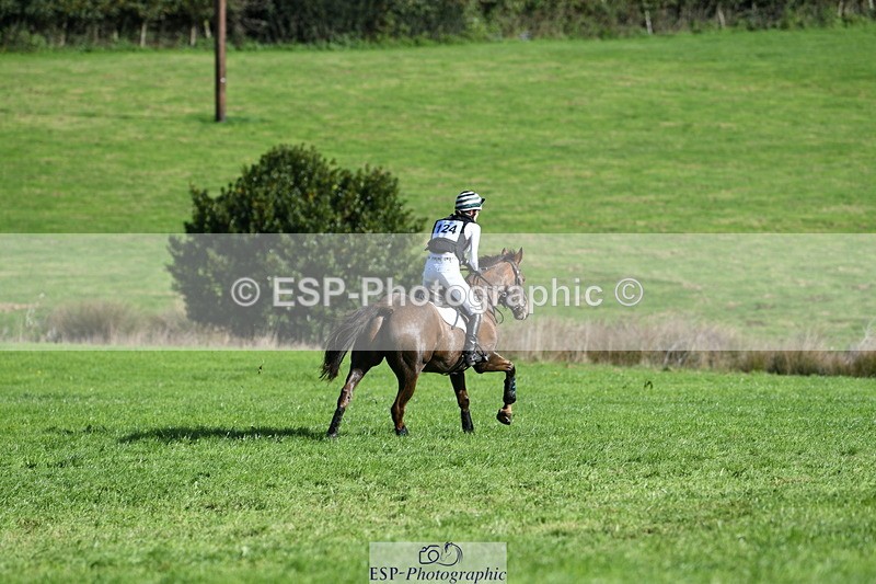 251024A-121313-09212 - B-124-Sophie.Lamb