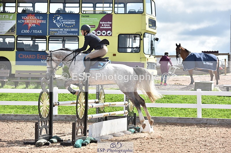 230806A-105648-01275 - Cls 17 Snr Discovery & 1m Open