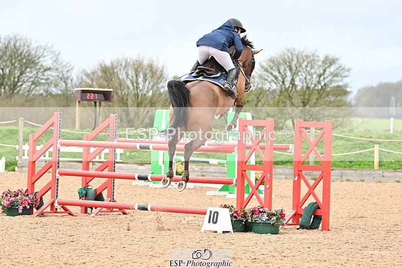 240315A-123110-00949 - Cls 3 Snr Foxhunter