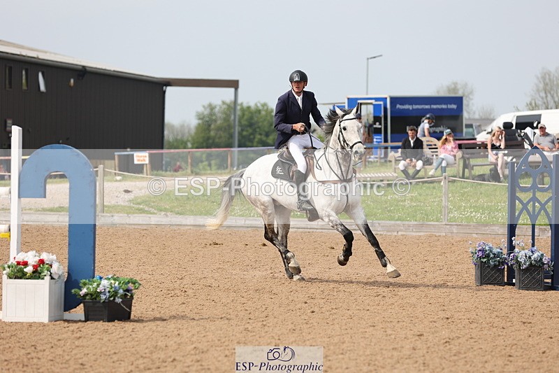 240511A-154702-14811 - Cls 36 National 1.30m Open