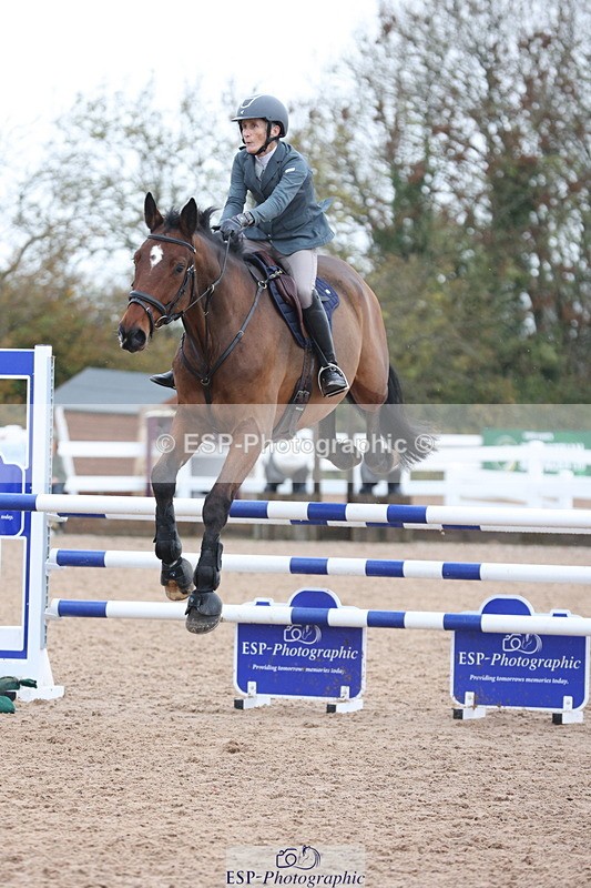 231112A-124410-04165 - Cls 19 Snr 1.05m Open