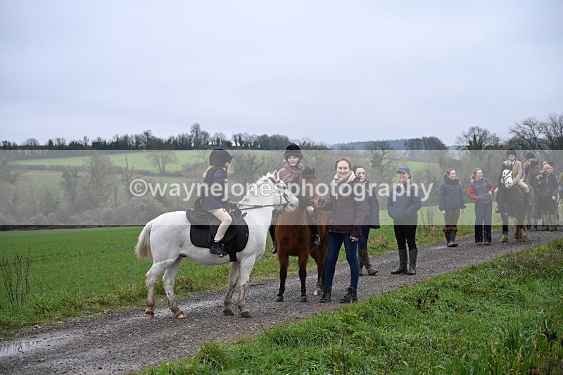 WJ7_9711 - Walk out..
