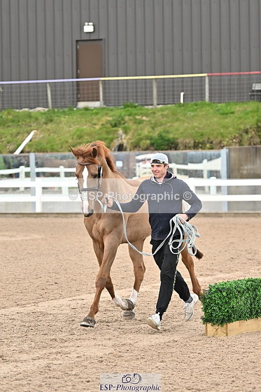 240417A-124938-00195 - 12pm to 1pm