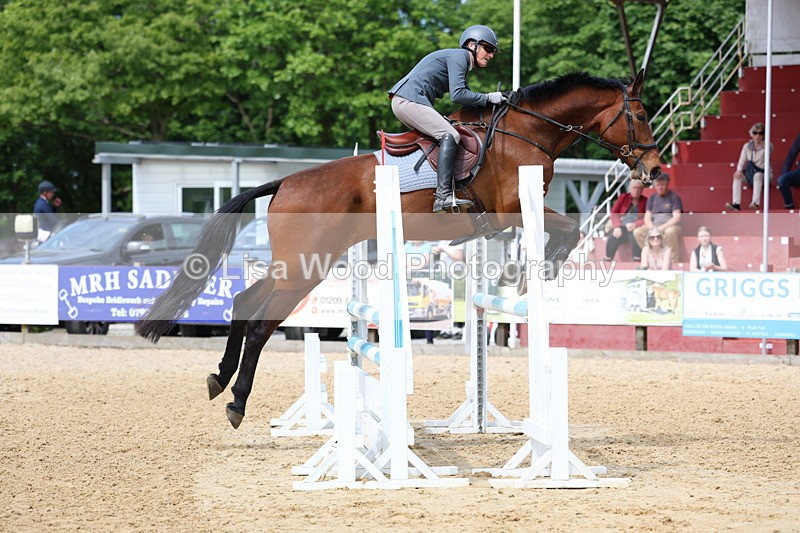 3E7A7047 - Class 7: Senior Newcomers/1.10m open